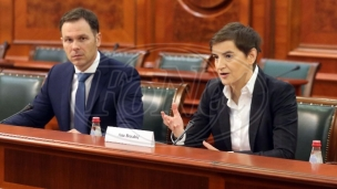 Brnabić zlonamerna prema SBB